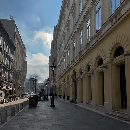Dolce Vita Basilica Boedapest Buitenkant foto